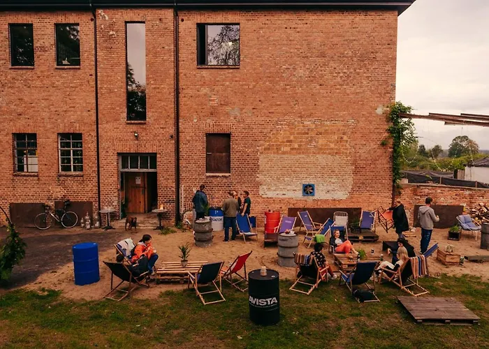 Gorzelnia مزرعة للإقامة Gwiezdzin